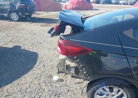 2019 Hyundai Elantra Se z USA, uszkodzony, nr VIN 5NPD74LF2KH411510